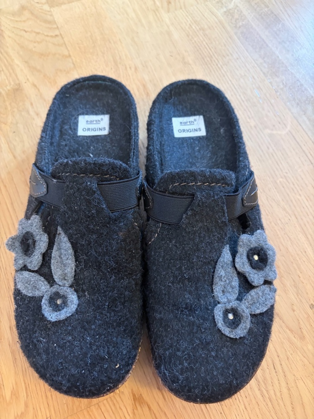 Earth Origins Black Felt Slip-On Mules with Gray Floral Accents